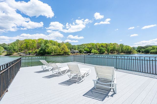 327 Chatuge Village Circle, Hayesville, NC 28904