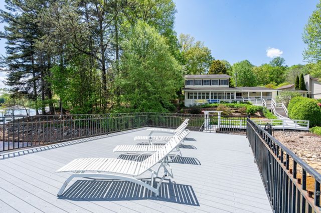 327 Chatuge Village Circle, Hayesville, NC 28904