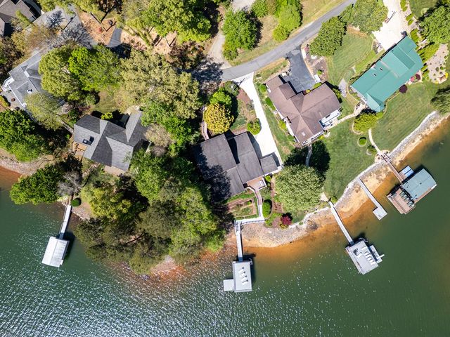 327 Chatuge Village Circle, Hayesville, NC 28904