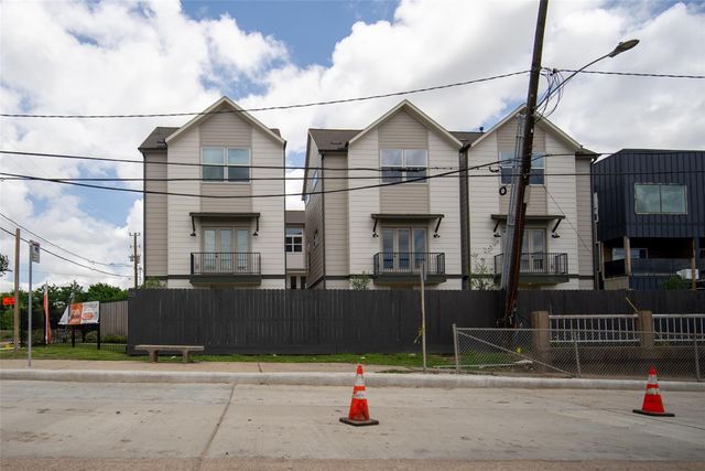 1703 Jensen Drive, Houston, TX 77026