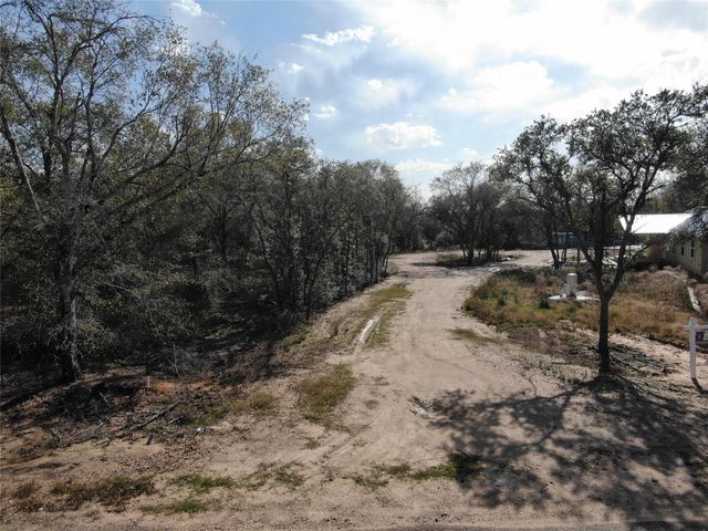 1044 Reeves Road, Garwood, TX 77442