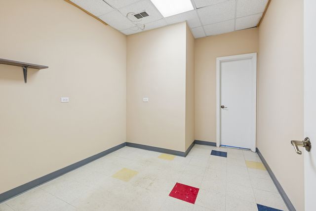 6514 W Higgins Avenue, Chicago, IL 60656