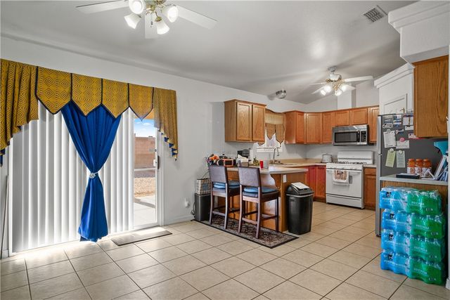 3674 Heather Avenue, Kingman, AZ 86401