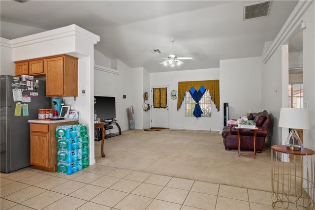 3674 Heather Avenue, Kingman, AZ 86401