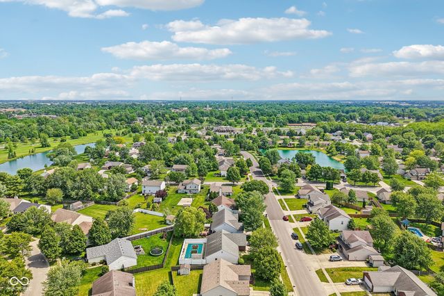 872 Franklin Lakes Boulevard, Franklin, IN 46131