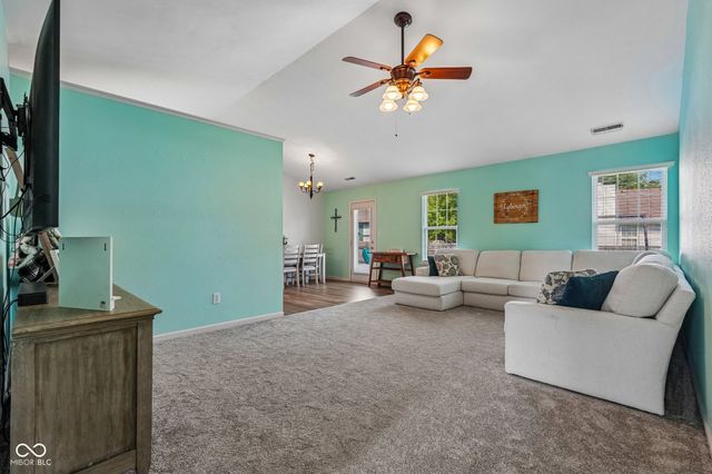 872 Franklin Lakes Boulevard, Franklin, IN 46131