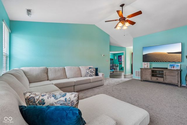 872 Franklin Lakes Boulevard, Franklin, IN 46131