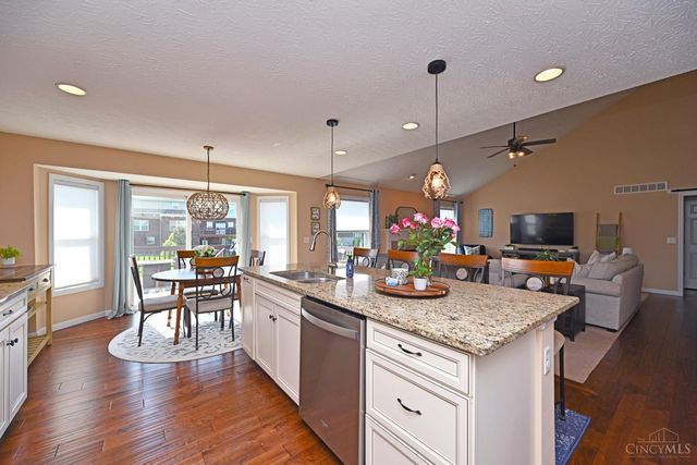 6797 Sugarberry Knoll, Liberty Twp, OH 45011