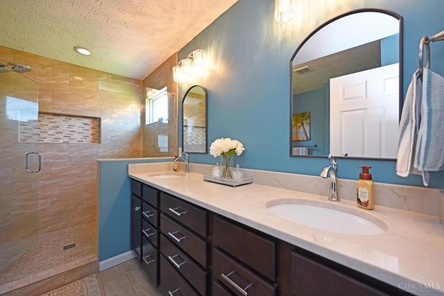 6797 Sugarberry Knoll, Liberty Twp, OH 45011