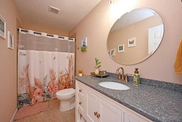 6797 Sugarberry Knoll, Liberty Twp, OH 45011