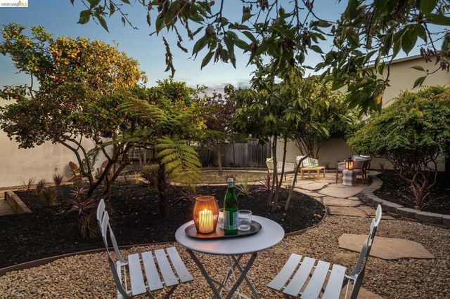 557 Lexington Ave, El Cerrito, CA 94530