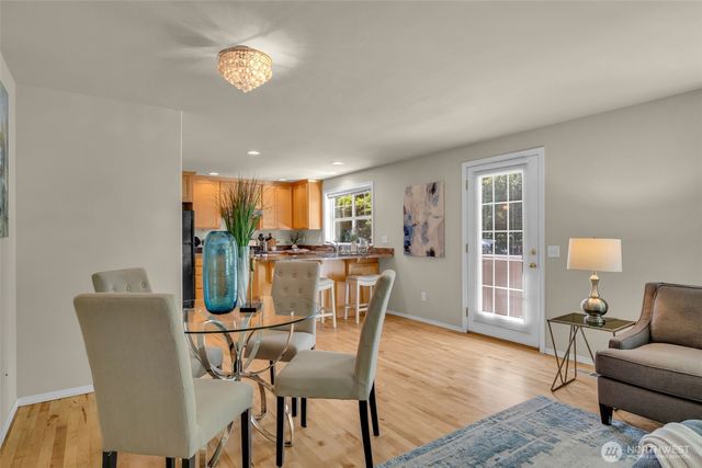 4720 Interlake Avenue N, Seattle, WA 98103