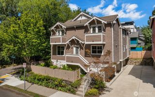 4720 Interlake Avenue N, Seattle, WA 98103