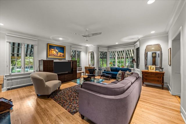 1620 Ravine Terrace, Highland Park, IL 60035