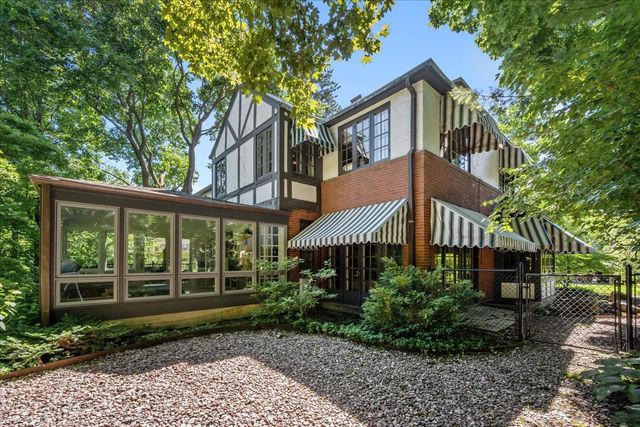 1620 Ravine Terrace, Highland Park, IL 60035