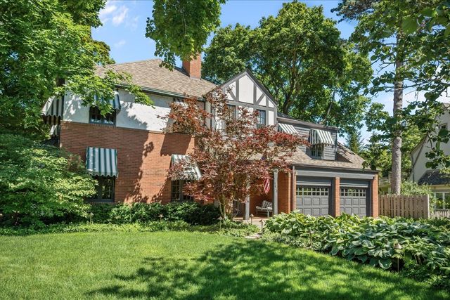 1620 Ravine Terrace, Highland Park, IL 60035