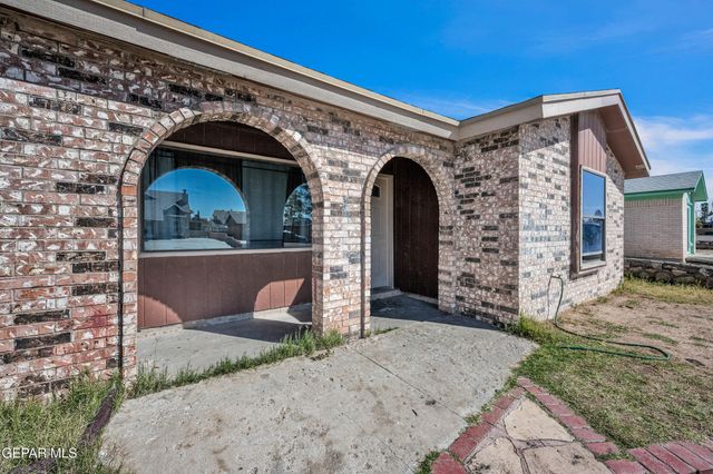 9441 LOUVRE Drive, El Paso, TX 79907