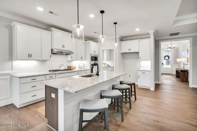 7370 Foxbriar Drive, Leland, NC 28451