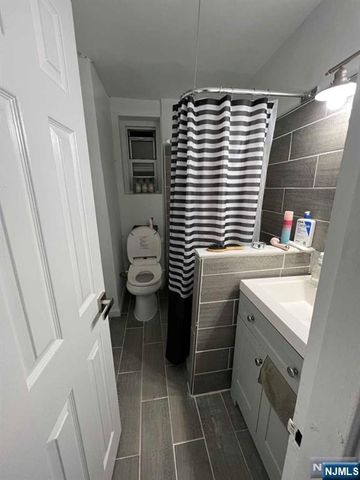 2195 N Central Road 1D, Fort Lee, NJ 07024