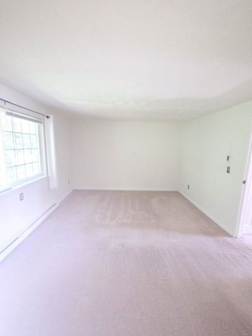9 Adams St. 10, Easton, MA 02375