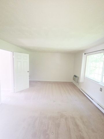 9 Adams St. 10, Easton, MA 02375
