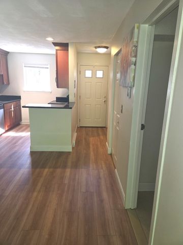9 Adams St. 10, Easton, MA 02375