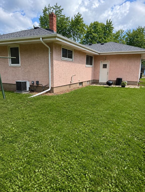 1600 Suburban Avenue, Saint Paul, MN 55106 — photo 4