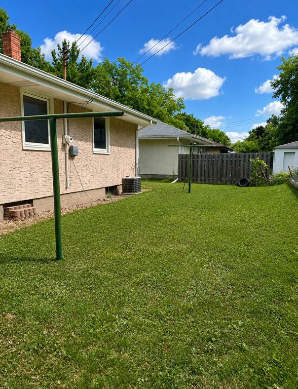 1600 Suburban Avenue, Saint Paul, MN 55106 — photo 5