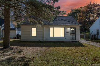 10721 Troy Road, Oak Park, MI 48237