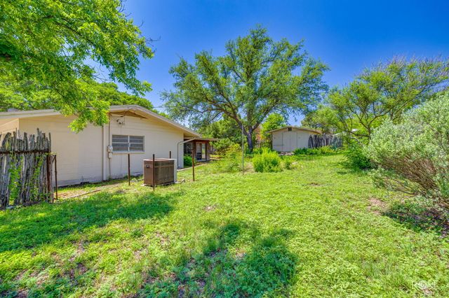 4410 Ford Street, Christoval, TX 76935