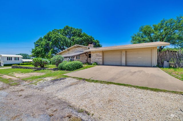 4410 Ford Street, Christoval, TX 76935