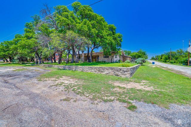 4410 Ford Street, Christoval, TX 76935