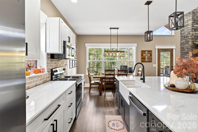 515 Marble Mine Road, Bakersville, NC 28705