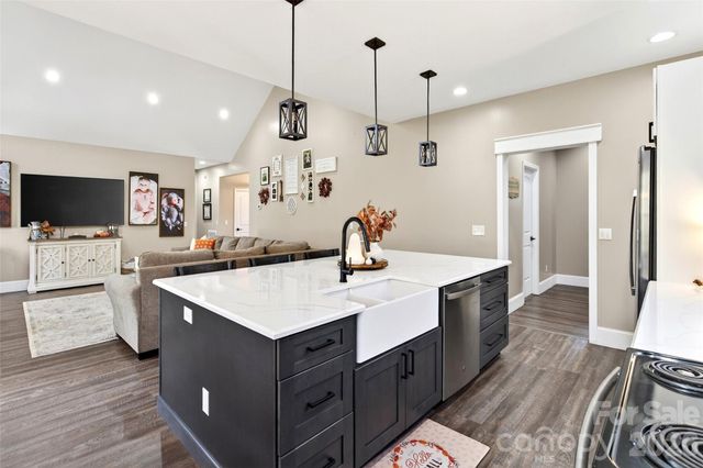 515 Marble Mine Road, Bakersville, NC 28705
