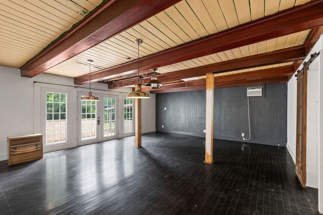 948 Maple ST, Lockhart, TX 78644