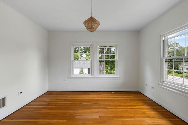 948 Maple ST, Lockhart, TX 78644