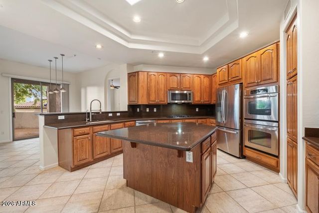 20802 N GRAYHAWK Drive 1184, Scottsdale, AZ 85255
