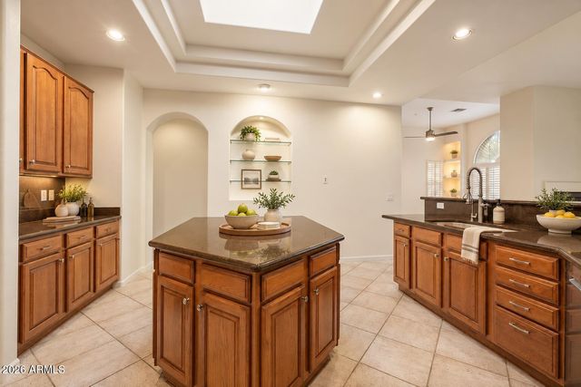 20802 N GRAYHAWK Drive 1184, Scottsdale, AZ 85255