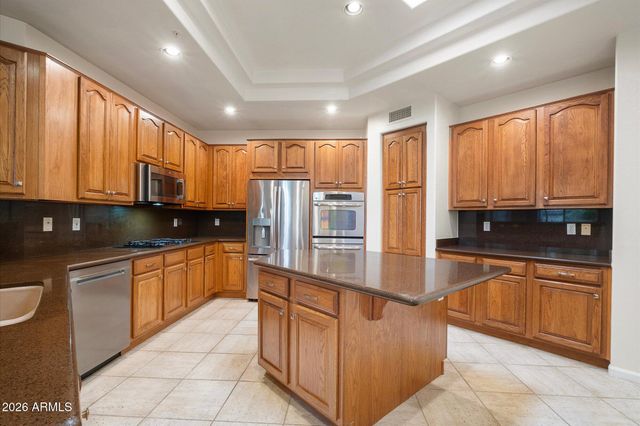 20802 N GRAYHAWK Drive 1184, Scottsdale, AZ 85255