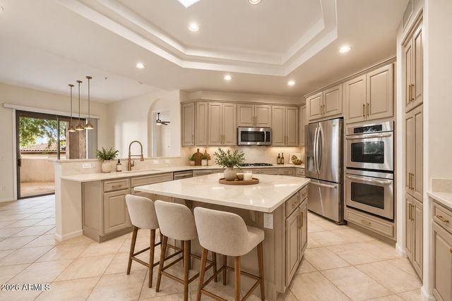 20802 N GRAYHAWK Drive 1184, Scottsdale, AZ 85255