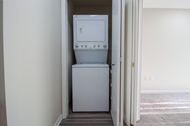 9976 Pheasant Lane, St. John, IN 46373