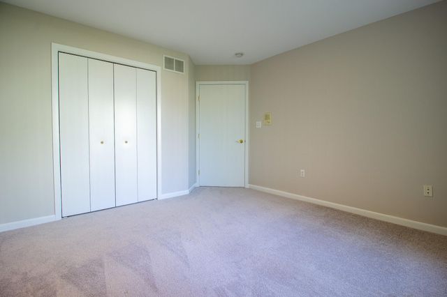 9976 Pheasant Lane, St. John, IN 46373