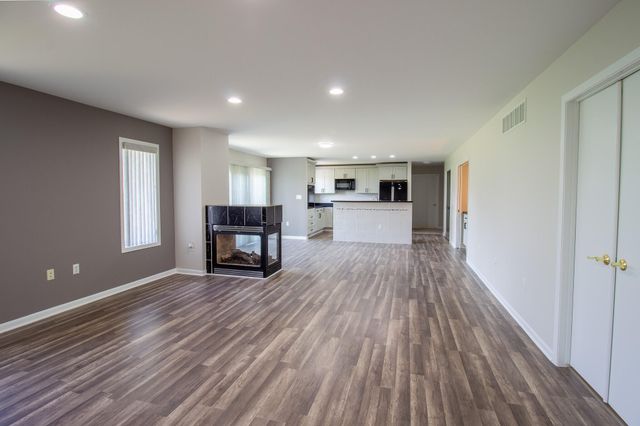 9976 Pheasant Lane, St. John, IN 46373