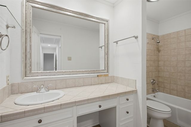 1333 Roaring Springs Road 1333, Fort Worth, TX 76114