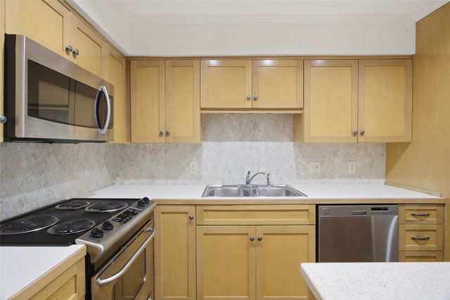 1333 Roaring Springs Road 1333, Fort Worth, TX 76114