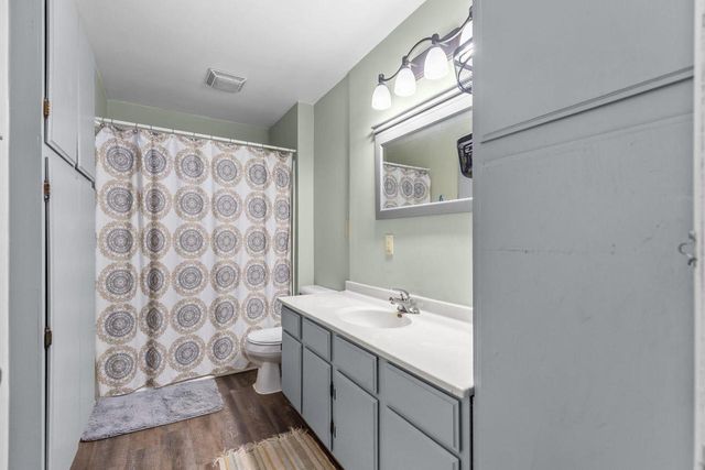 833 JEFFERSON STREET, Oshkosh, WI 54901