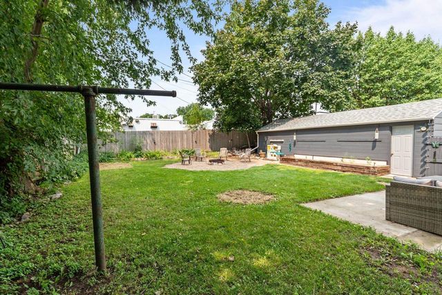 833 JEFFERSON STREET, Oshkosh, WI 54901