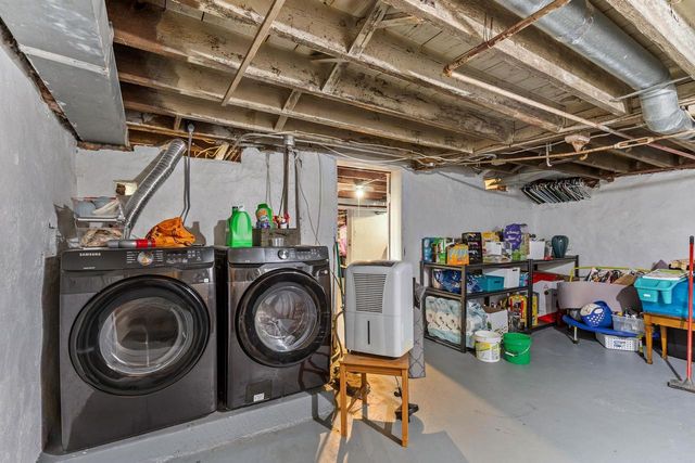 833 JEFFERSON STREET, Oshkosh, WI 54901