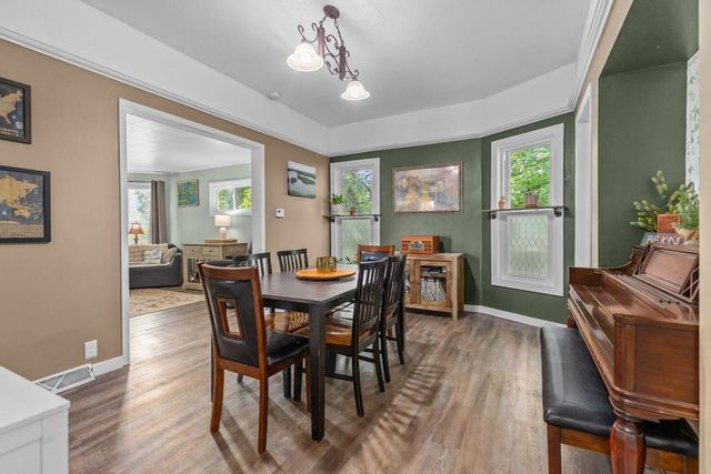 833 JEFFERSON STREET, Oshkosh, WI 54901