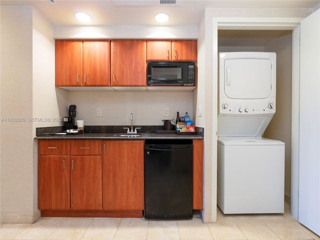 18001 Collins Avenue 1107, Sunny Isles Beach, FL 33160